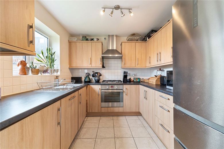 5 bedroom house, Alice Bell Close, Cambridge CB4 - Available