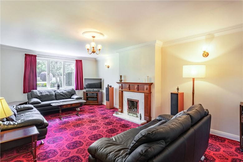 4 bedroom house, Fine Garth Close, Bramham LS23 - Available