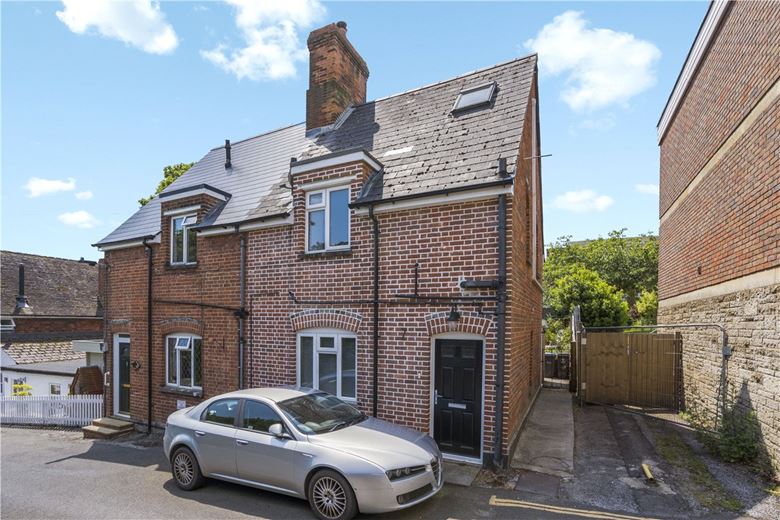 2 bedroom house, Rawlingswell Lane, St. Martins SN8 - Available