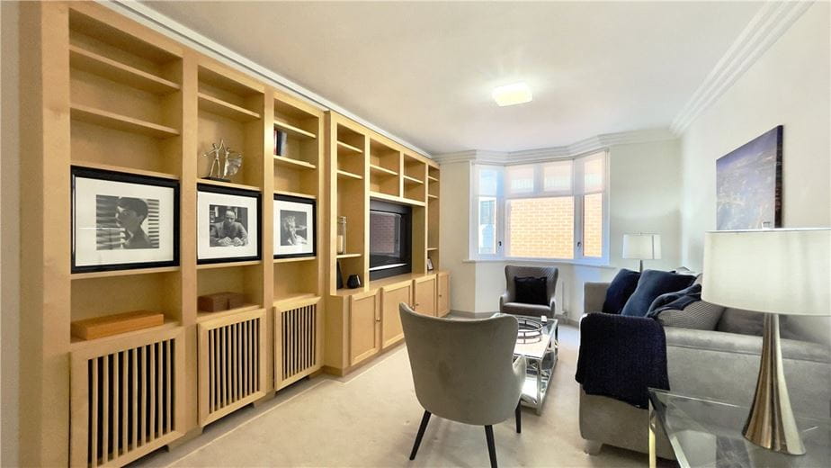 2 bedroom flat, Bourdon Street, Mayfair W1K - Available
