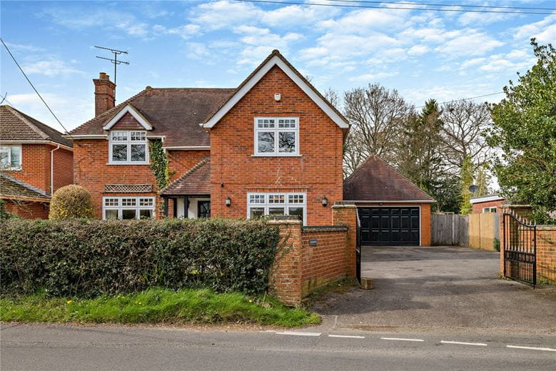 4 bedroom house, Upper Bucklebury, Reading RG7 - Available