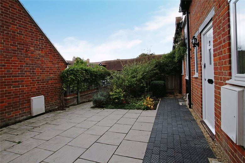 2 bedroom house, Orchard Stables, Orchard Lane OX12 - Available