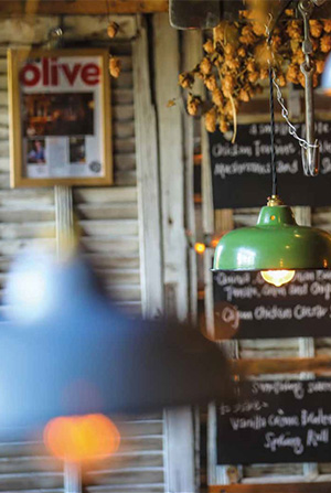 /-/media/images/did-you-know-images/2018-pd-last-orders-british-pub-300x447.ashx