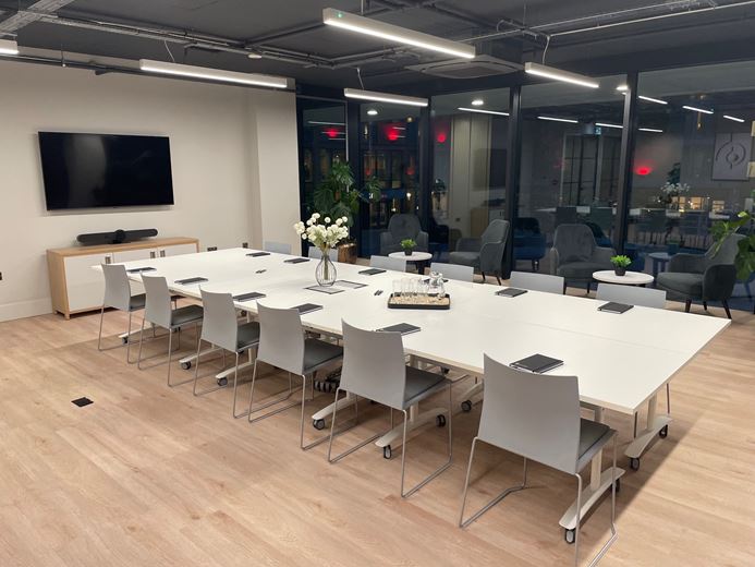 1,900 to 50,000 Sq Ft , Eleven Brindley Place, 2 Brunswick Square B1 - Available