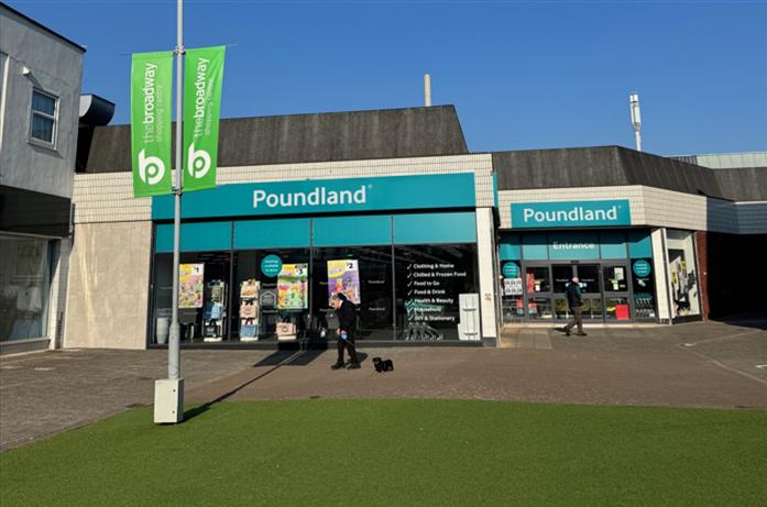 12,800 Sq Ft , First Floor, 59 The Broadway Shopping Centre PL9 - Available