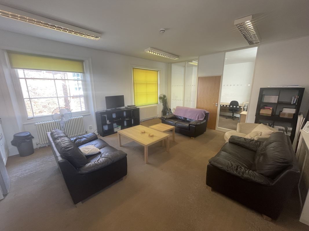 6,004 Sq Ft , 2A Church Square TA1 - Available