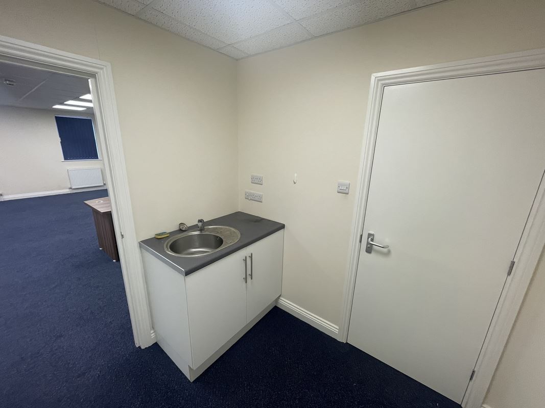 467 Sq Ft , 4 Chartfield House, Castle Street TA1 - Available