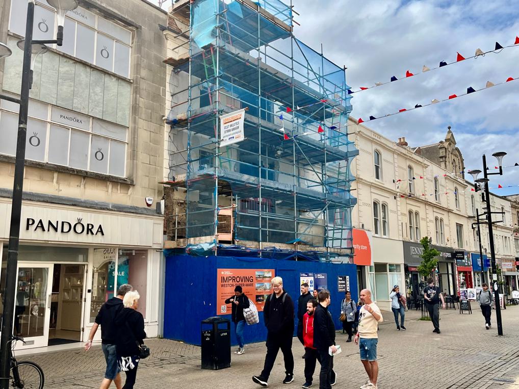 2,582 Sq Ft , 67-69 High Street BS23 - Available