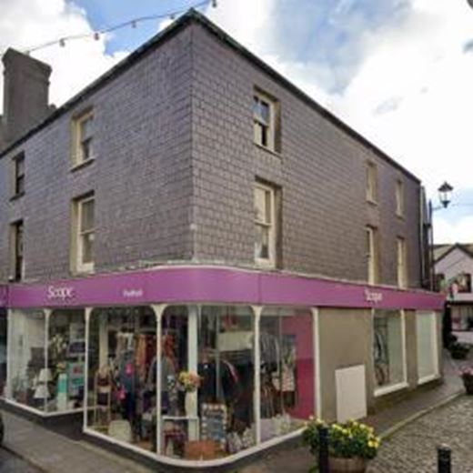 1,634 Sq Ft , 58 High Street LL53 - Available