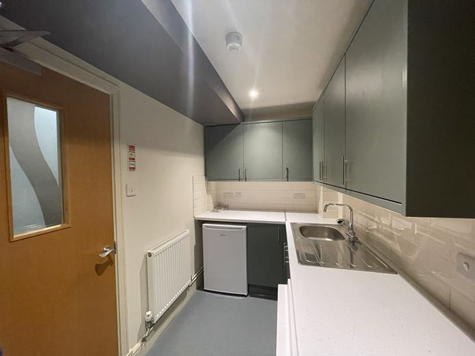 2,031 Sq Ft , 18a Monmouth Place BA1 - Available