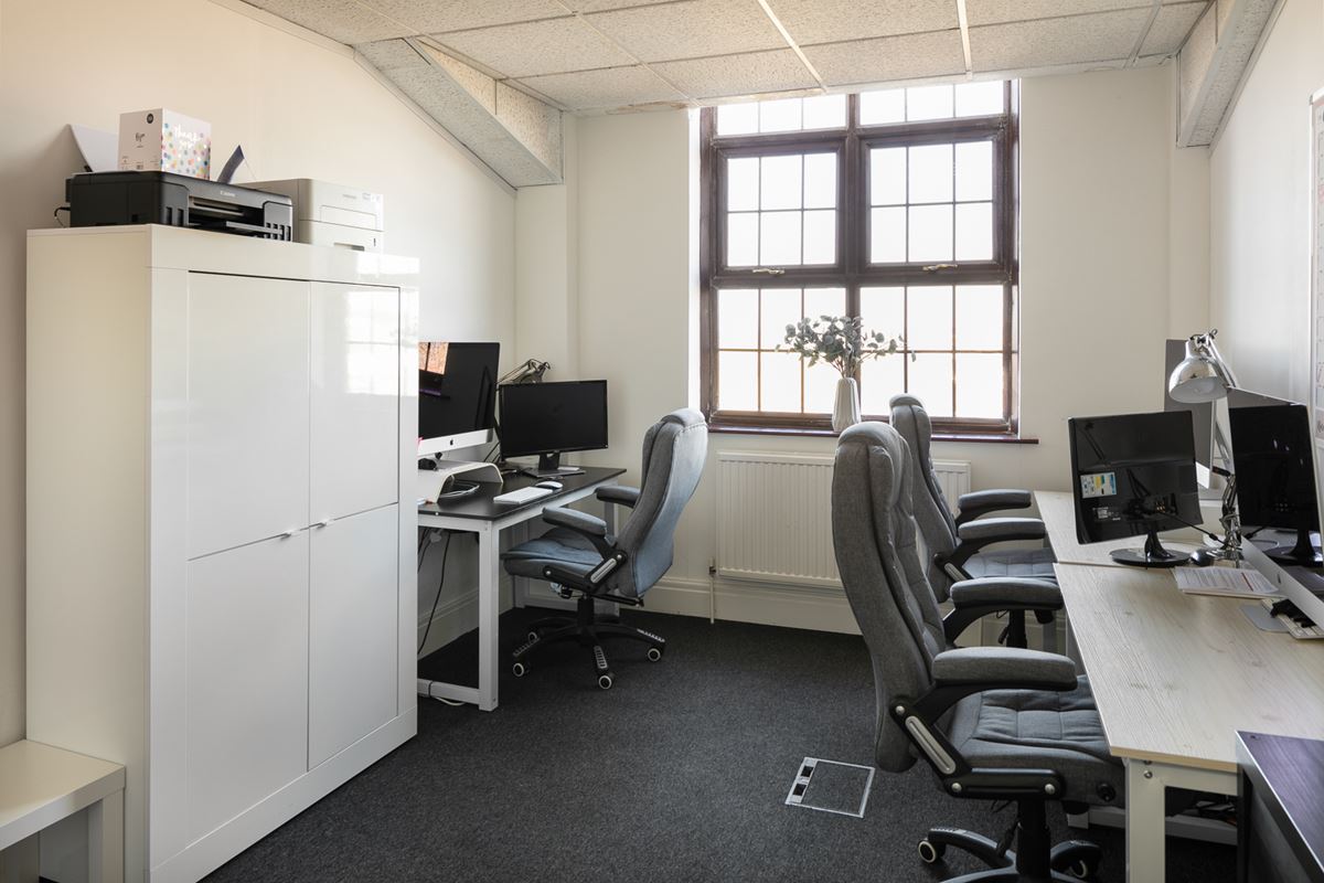 12,282 Sq Ft , Pier House, Wallgate WN3 - Available