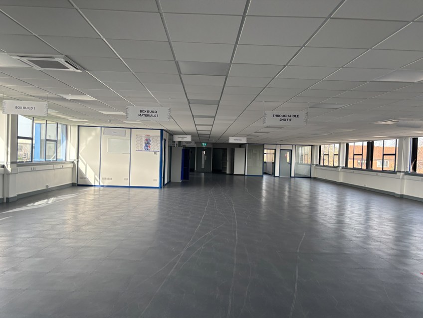 7,121 to 16,062 Sq Ft , 3 & 4 , Challeymead Business Park SN12 - Available