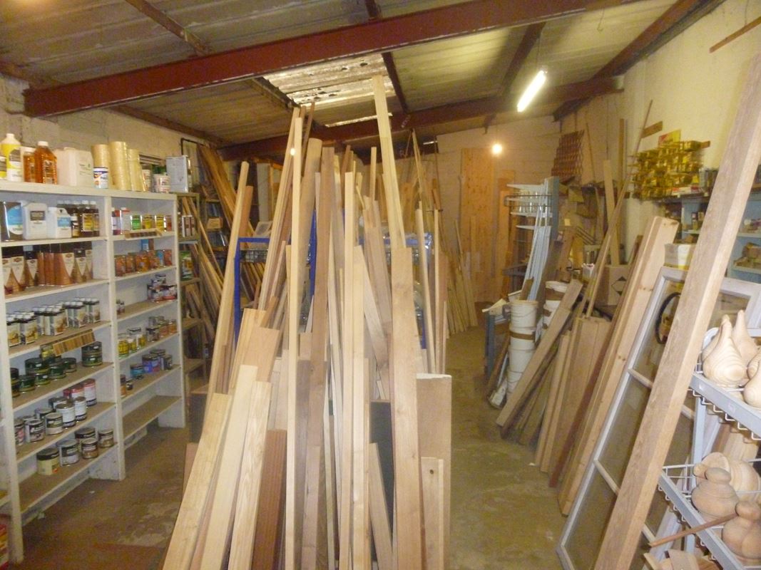 5,320 Sq Ft , Wellington Timber, Milverton Road TA21 - Available