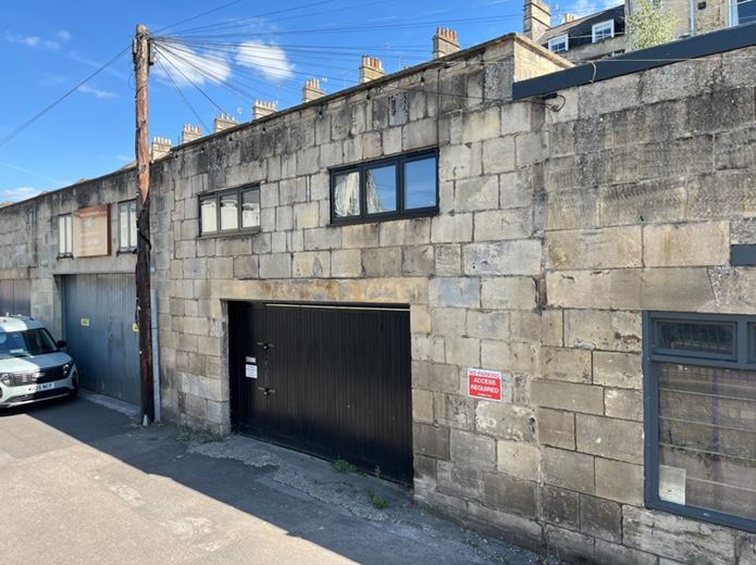 1,033 Sq Ft , 30 Green Park Mews BA1 - Sold STC