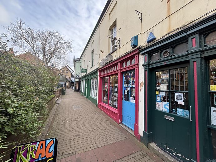  , 4 Bath Place TA1 - Available