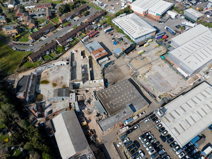 0.1 acres , Croydon CR0 - Available