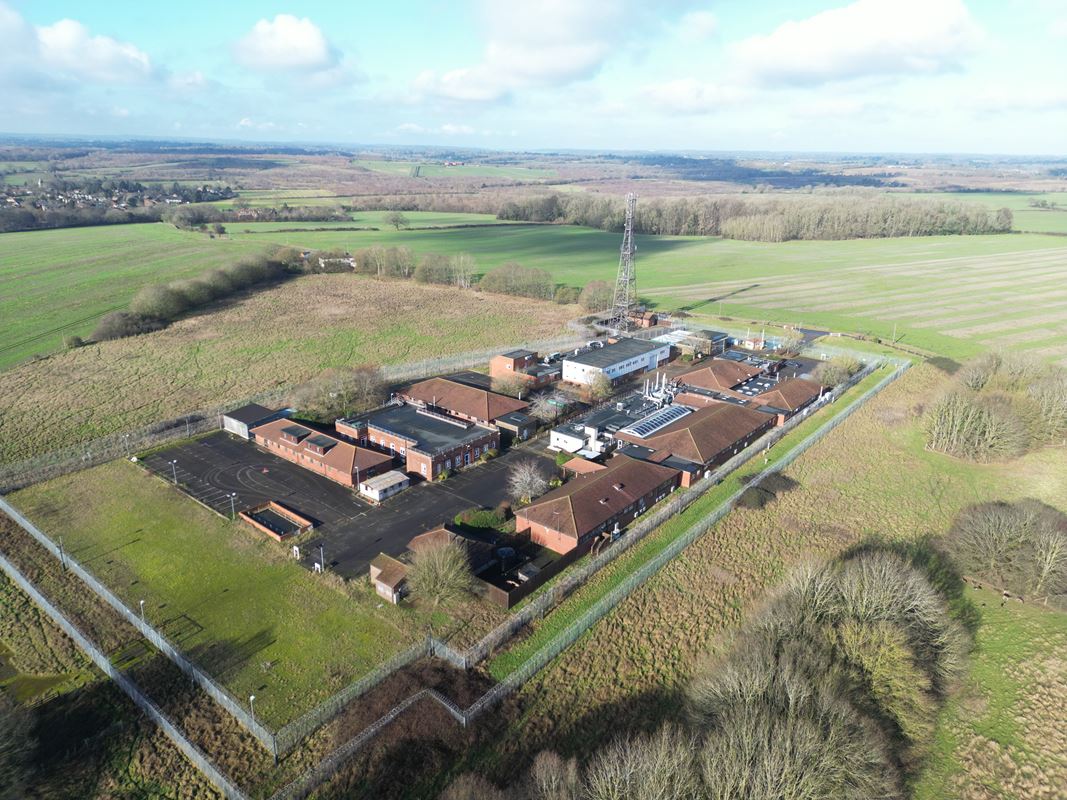 26 acres , Centre For Applied Science & Technology, Woodcock Hill AL4 - Available
