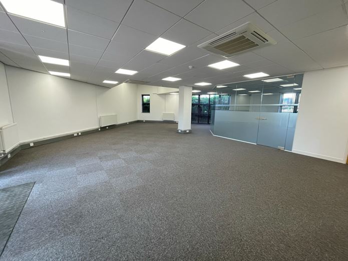3,177 Sq Ft , Unit 5 Isis Business Centre OX4 - Available
