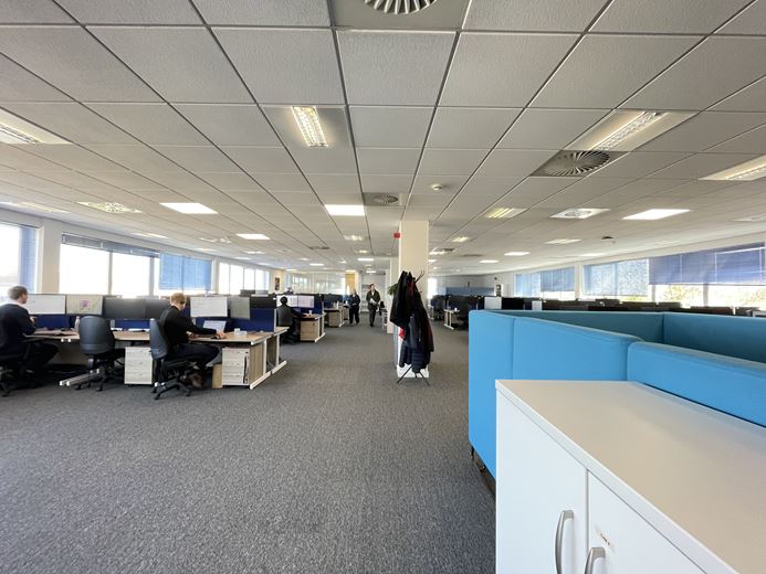 4,359 to 8,859 Sq Ft , Latimer House, Langford Business Park OX5 - Available