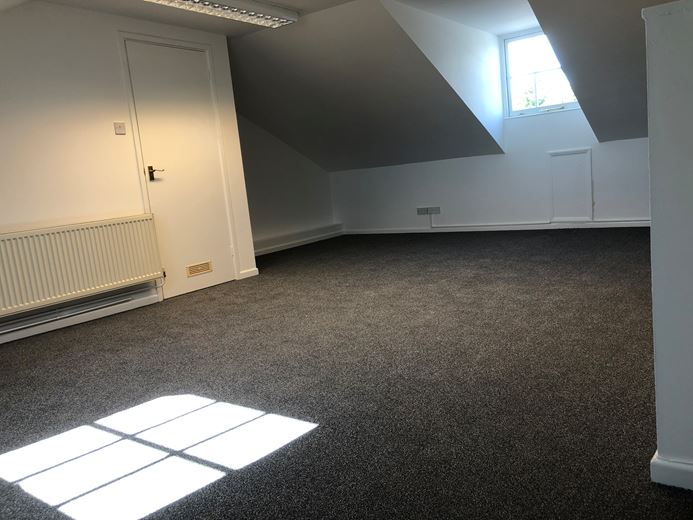 224 Sq Ft , 45 Southgate Street SO23 - Available