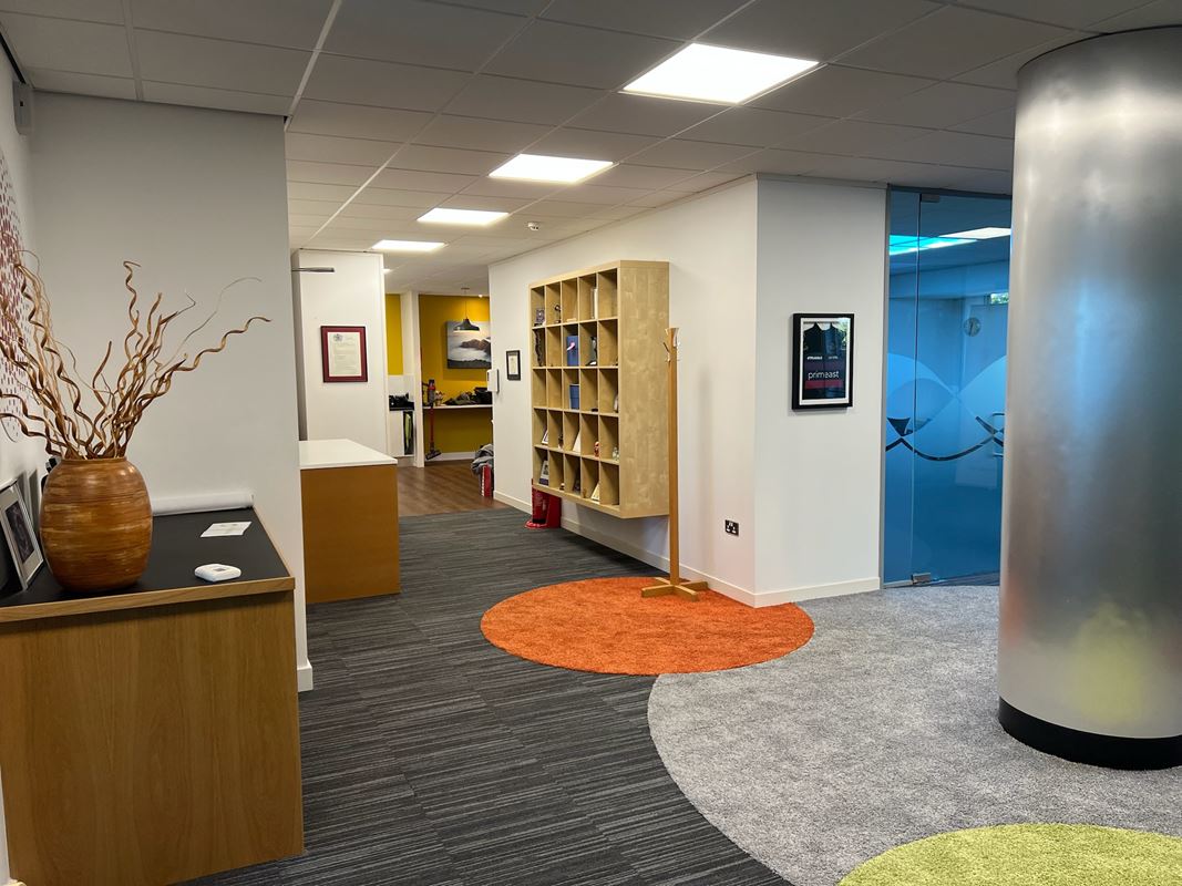 3,939 Sq Ft , Cardale Park HG3 - Under Offer