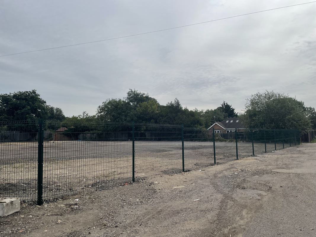 1.5 acres , Bugle Nurseries Upper Halliford Road TW17 - Available
