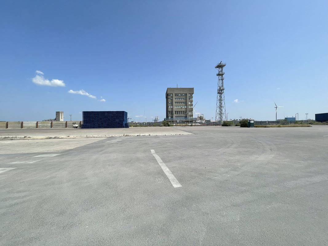 3 acres , Northfleet DA11 - Available