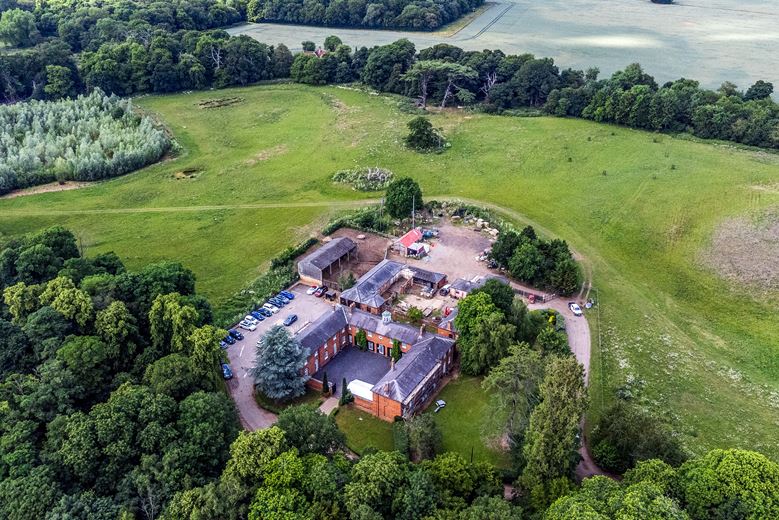 1,130 Sq Ft , Unit 4 The Stables SG14 - Available