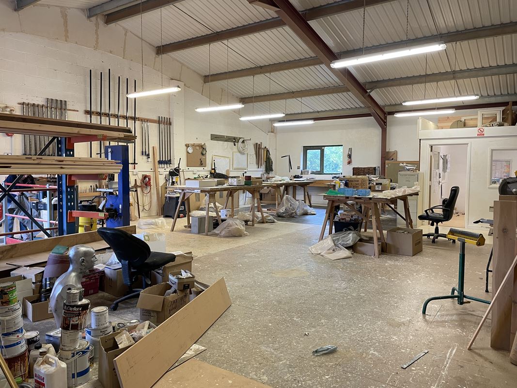 3,062 Sq Ft , Unit 2a Glenmore Business Centre OX29 - Under Offer