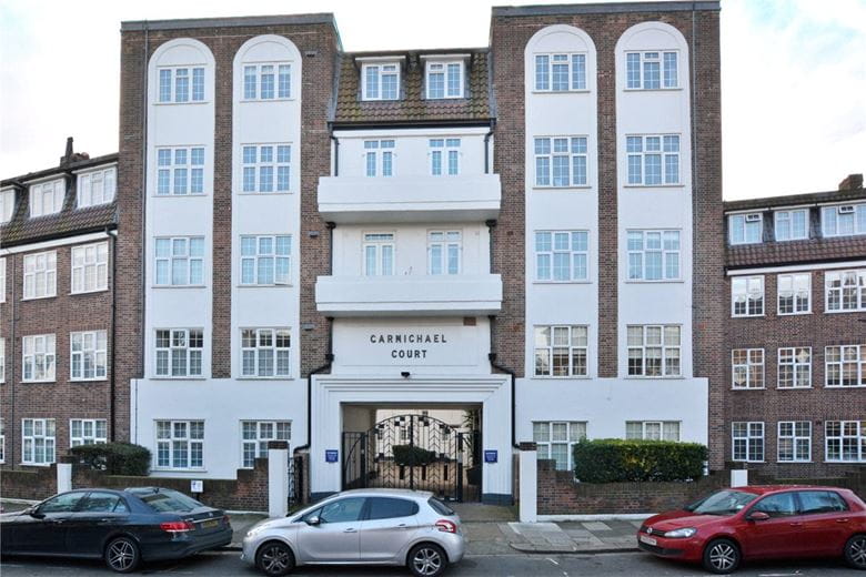 2 bedroom maisonette, Carmichael Court, Grove Road SW13