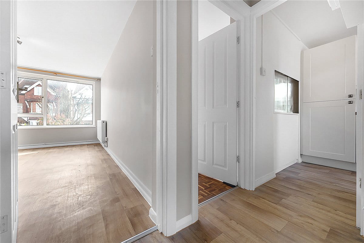 2 bedroom flat, The Hermitage, London SW13 - Let Agreed