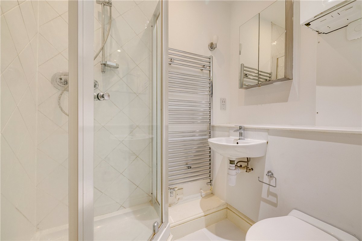 2 bedroom , Petersham Road, Richmond TW10 - Let Agreed