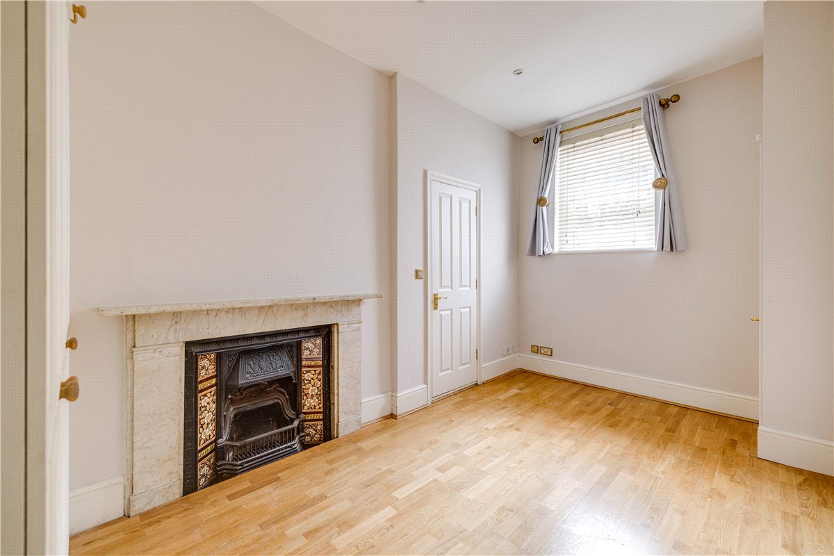 2 bedroom , Petersham Road, Richmond TW10 - Let Agreed
