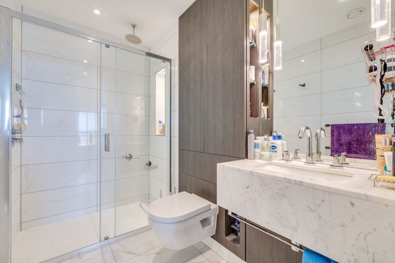 2 bedroom flat, Montpellier House, Glenthorne Road W6