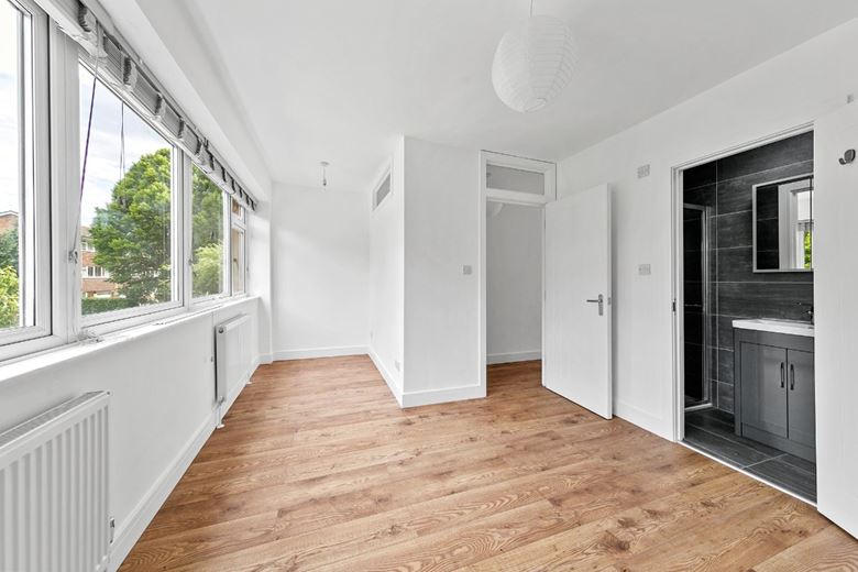 5 bedroom house, Perryfield Way, Richmond TW10 - Let Agreed