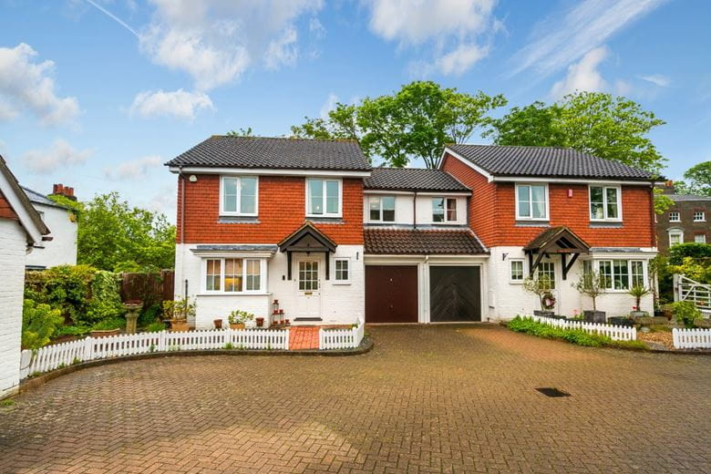 4 bedroom house, St Marys Mews, Richmond TW10