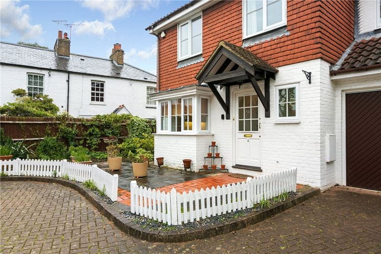 4 bedroom house, St Marys Mews, Richmond TW10