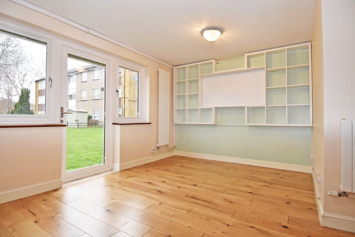 1 bedroom maisonette, Hardwicke Road, Richmond TW10 - Available