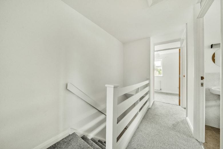 4 bedroom house, Fisherman Close, Richmond TW10 - Available