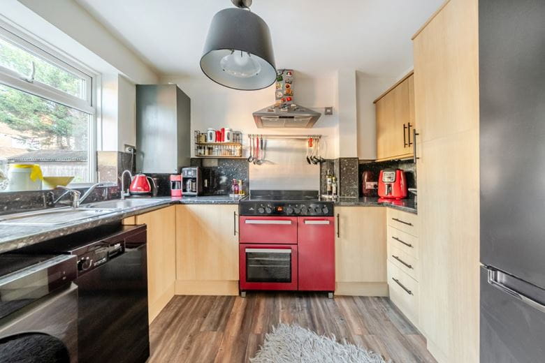 2 bedroom maisonette, Simpson Road, Richmond TW10 - Let Agreed