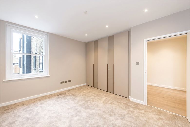 1 bedroom flat, King Street, Hammersmith W6
