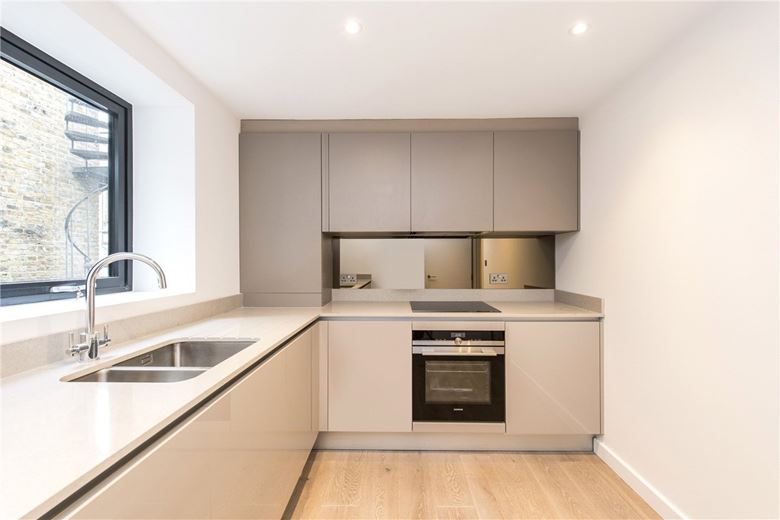 1 bedroom flat, King Street, Hammersmith W6