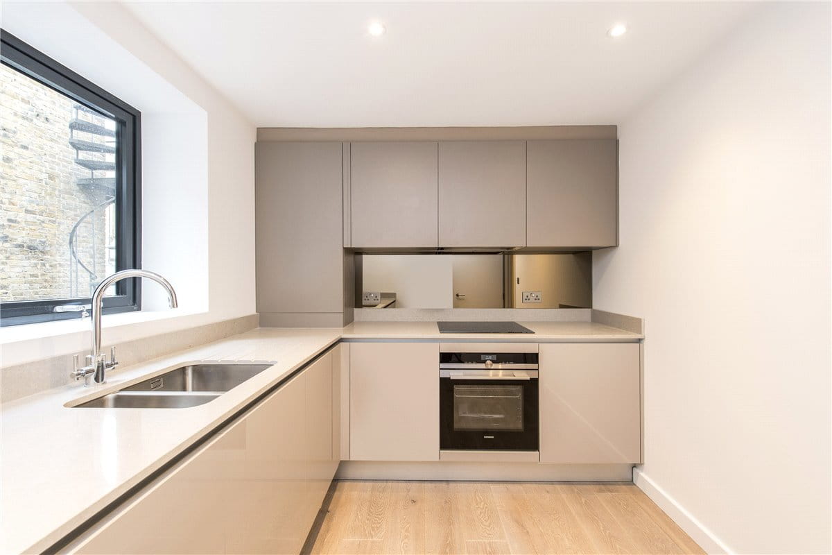 1 bedroom flat, King Street, Hammersmith W6
