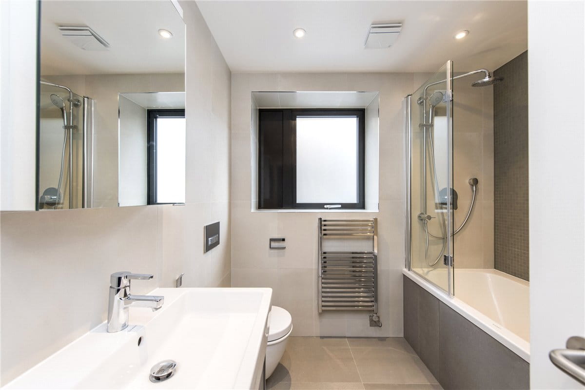 1 bedroom flat, King Street, Hammersmith W6