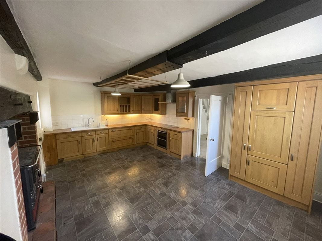 4 bedroom house, The Roe, St. Asaph LL17 - Let Agreed