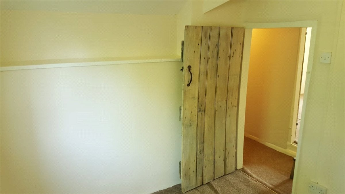  bedroom house, Mount Pleasant, Wrexham Road CH7 - Let Agreed