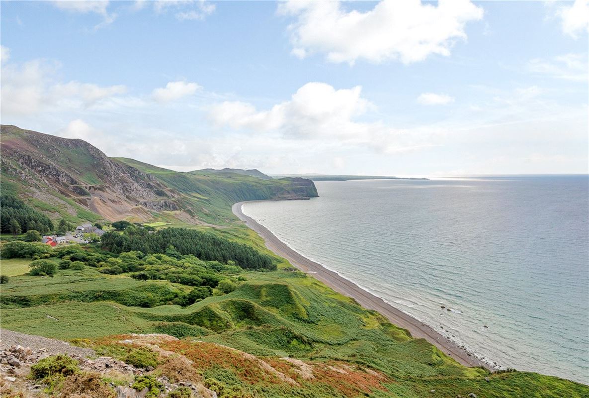 329 acres House, Llithfaen, Pwllheli LL53 - Available