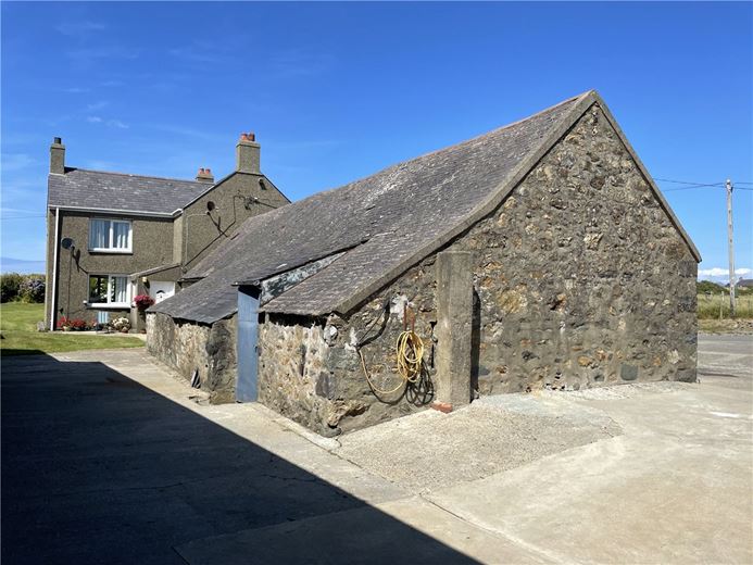 6 acres House, Tudweiliog, Pwllheli LL53 - Available
