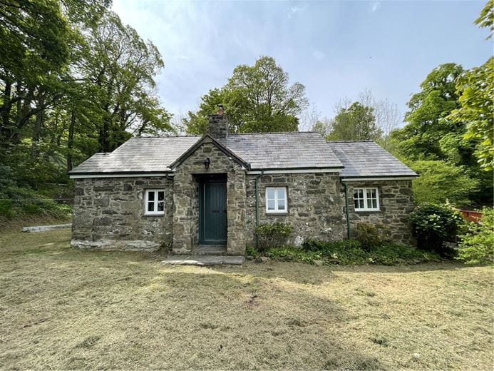  bedroom cottage, Ffordd Llyn Syberi, Eglwysbach LL28 - Let Agreed