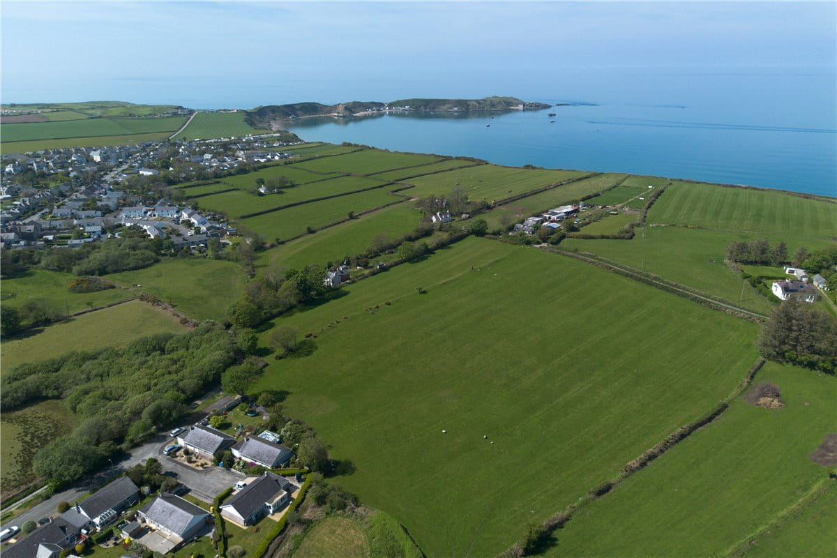 26.7 acres House, Lon Tan Y Bryn, Morfa Nefyn LL53 - Available